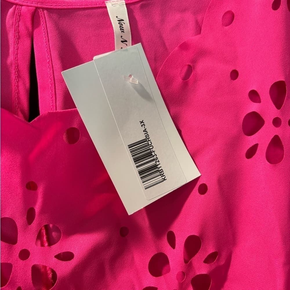 NWT Pink Flutter Sleeve Flower Cut Outs Boxy Blouse