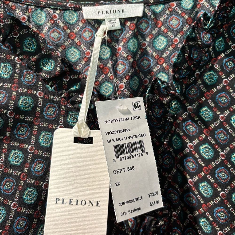NWT Pleione Geometric Print Blouse in Teal and Red