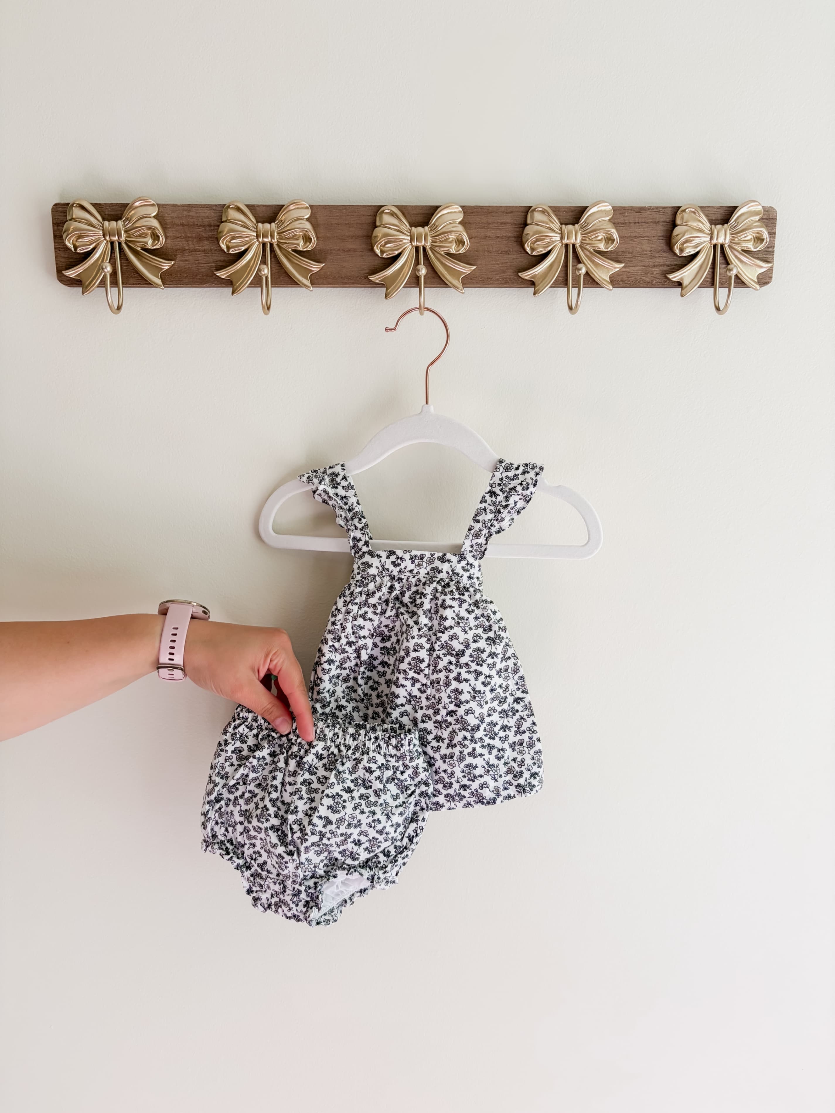 Janie and Jack size 0-3 months 2 piece floral outfit