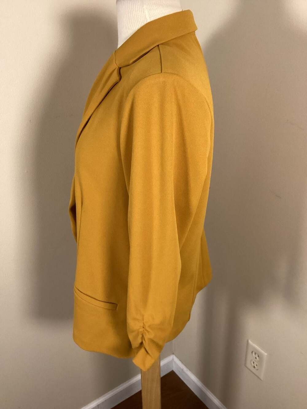 NorthStyle Women's Mustard Yellow One-Button Ruched 3/4 Sleeve Blazer