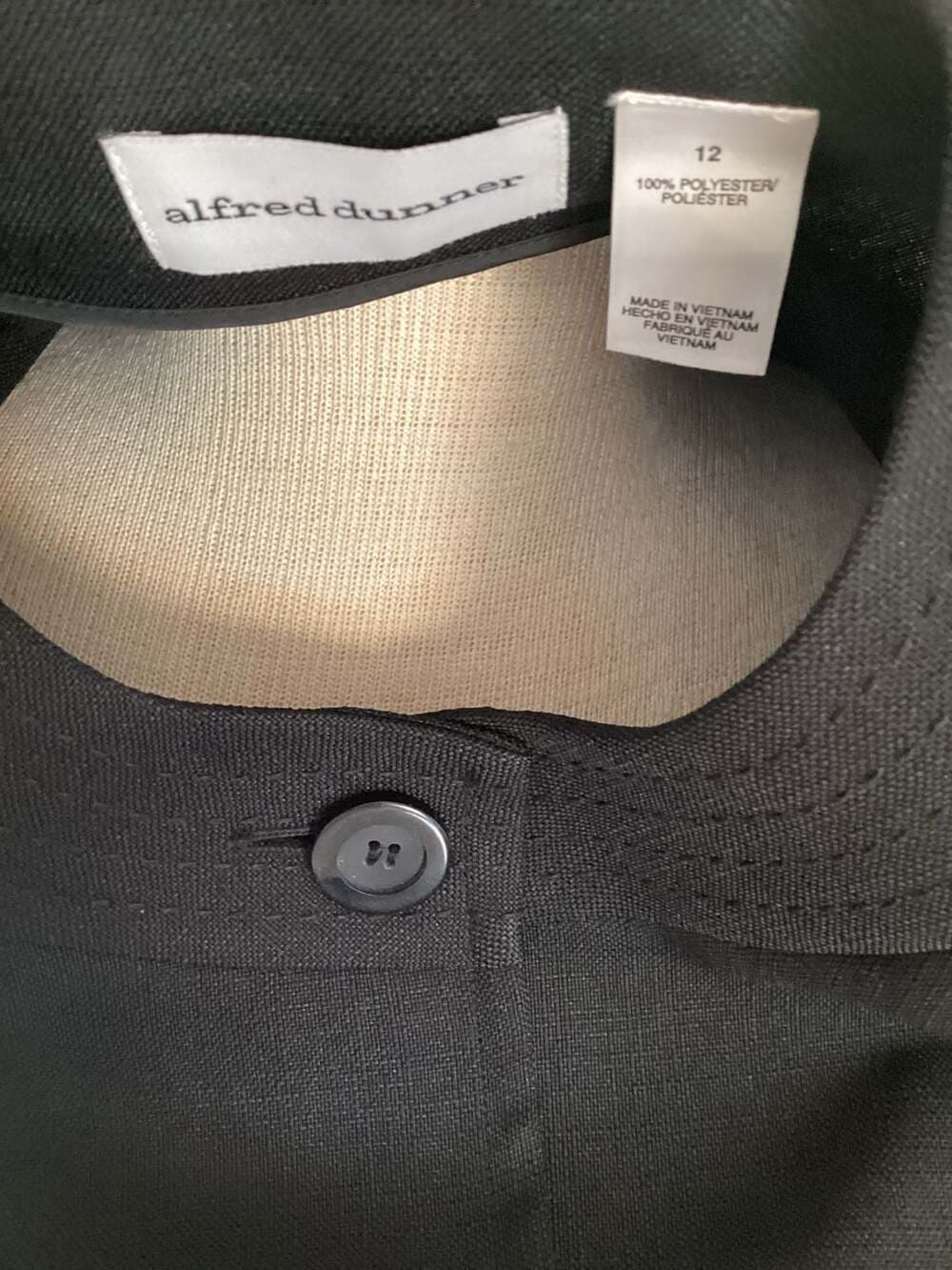 Alfred Dunner Women's Size 12 Black Button Down Short Swing Jacket with Pockets