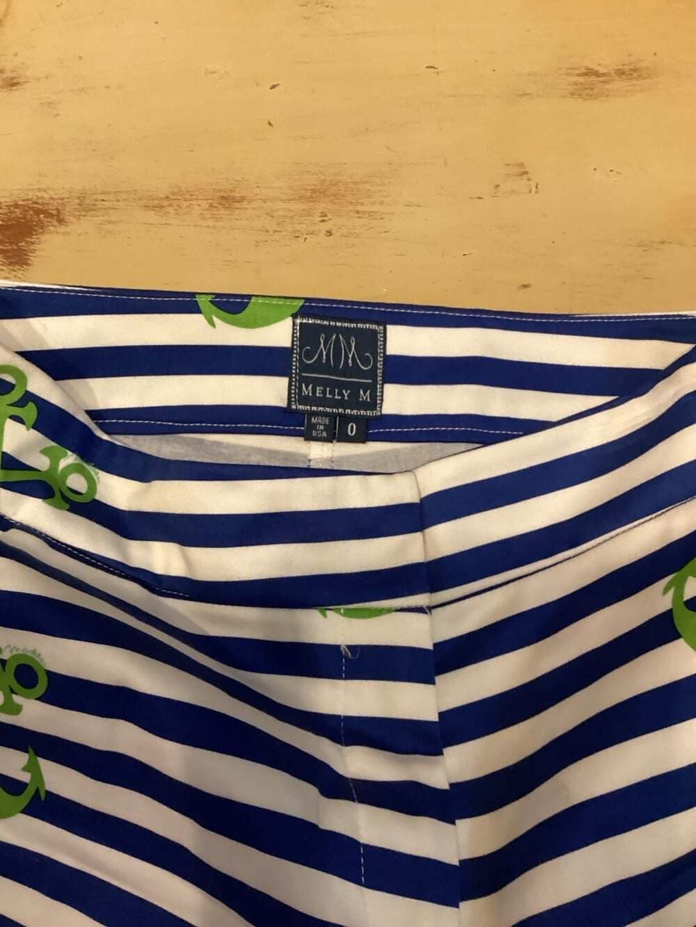 Melly M Women's Size 0 Blue and White Striped Anchor Print Shorts