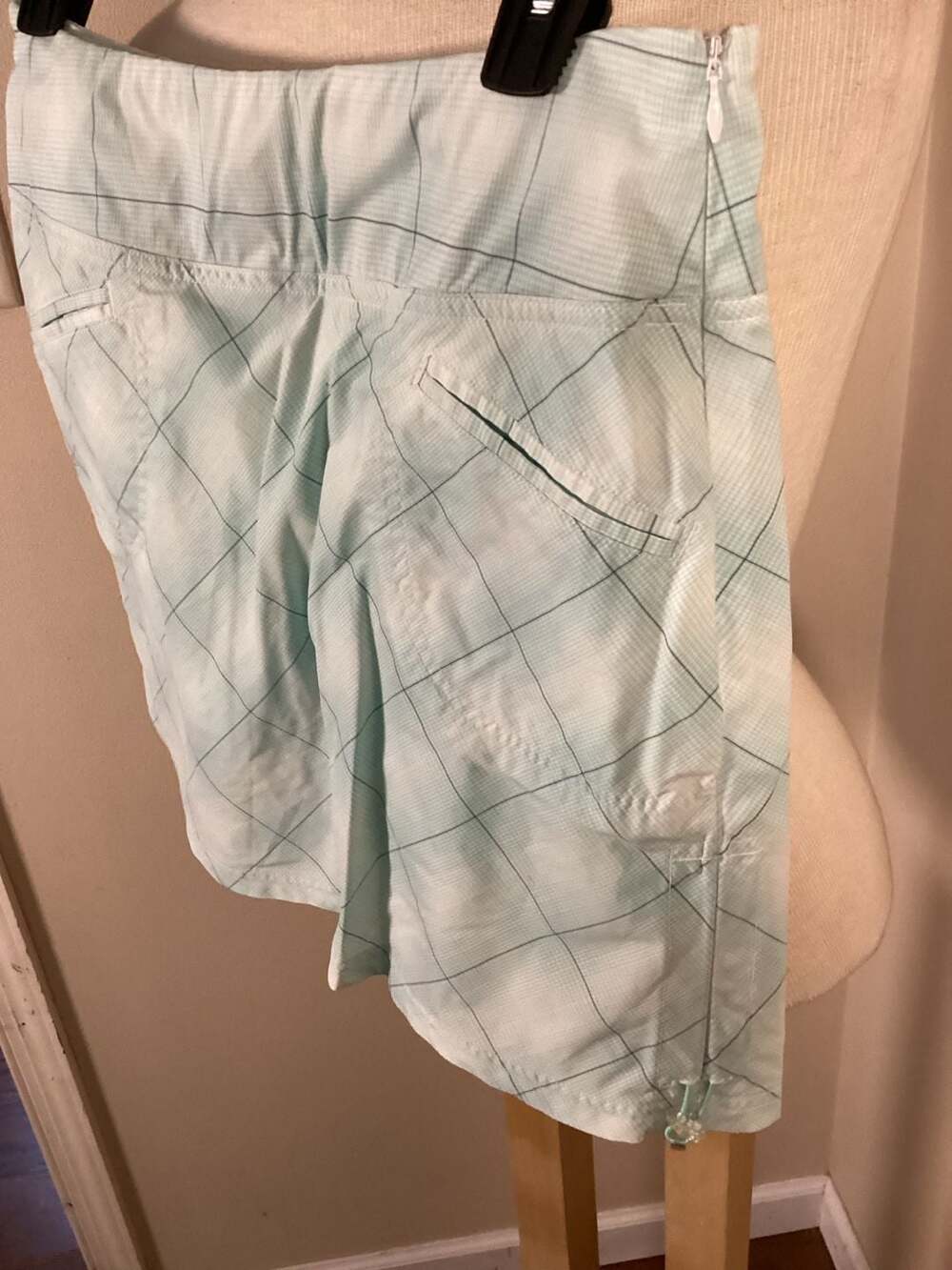 Athleta Tulum Plaid Skort in Mint Green and White Size 4