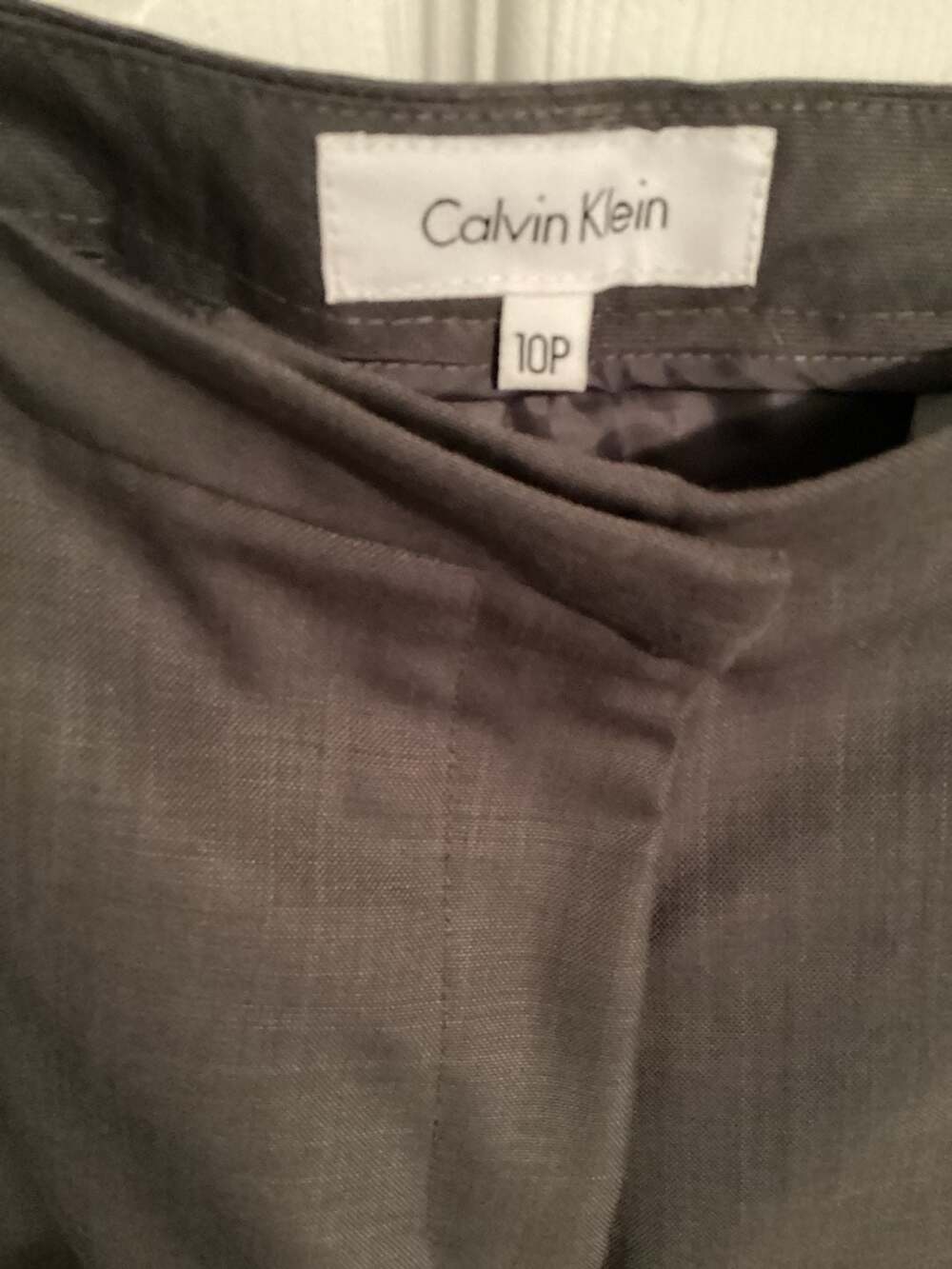 Calvin Klein Women's Dress Pants Size 10P Gray Straight Leg Trousers