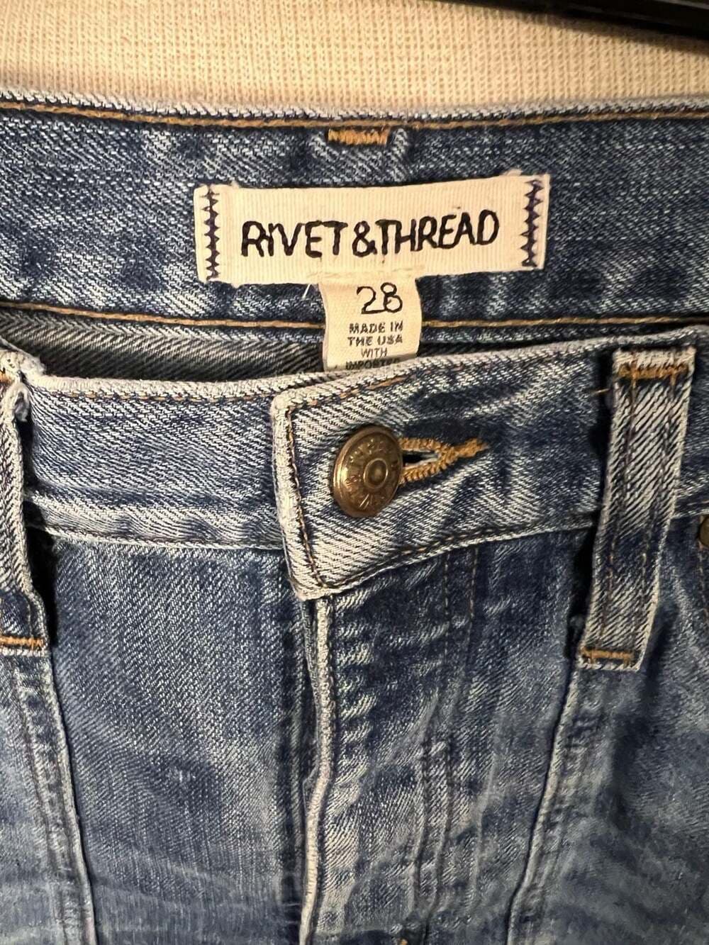 Rivet & Thread High-Rise Slim Boyjeans Thigh-Patch Edition Size 28