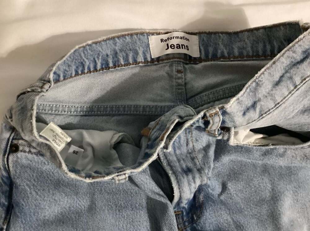 Reformation Julia High Cigarette Jean in Light Blue Wash Size 25