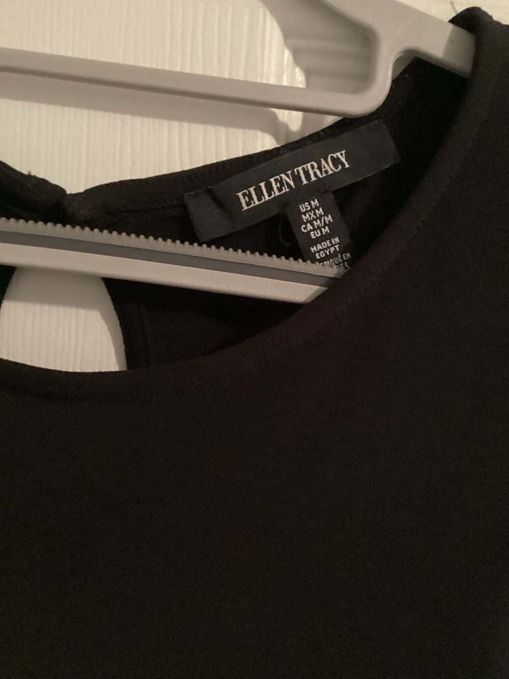 Ellen Tracy Women's Black Sleeveless Keyhole Back Tank Top Size M