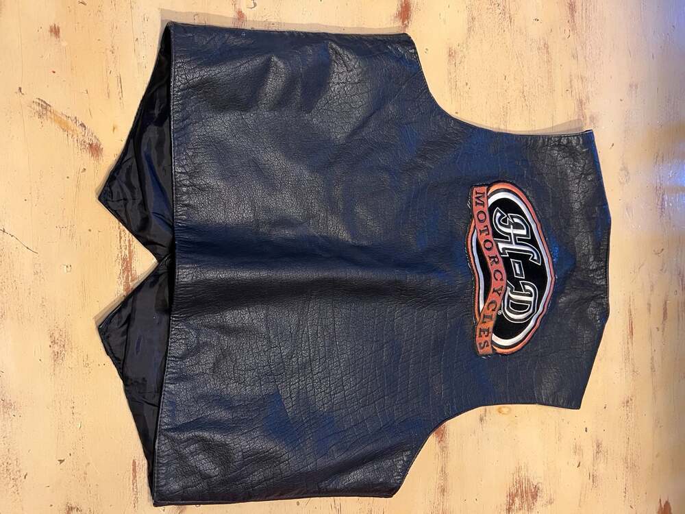 Vintage Harley-Davidson Motorcycles Black Leather Biker Vest with Back Patch