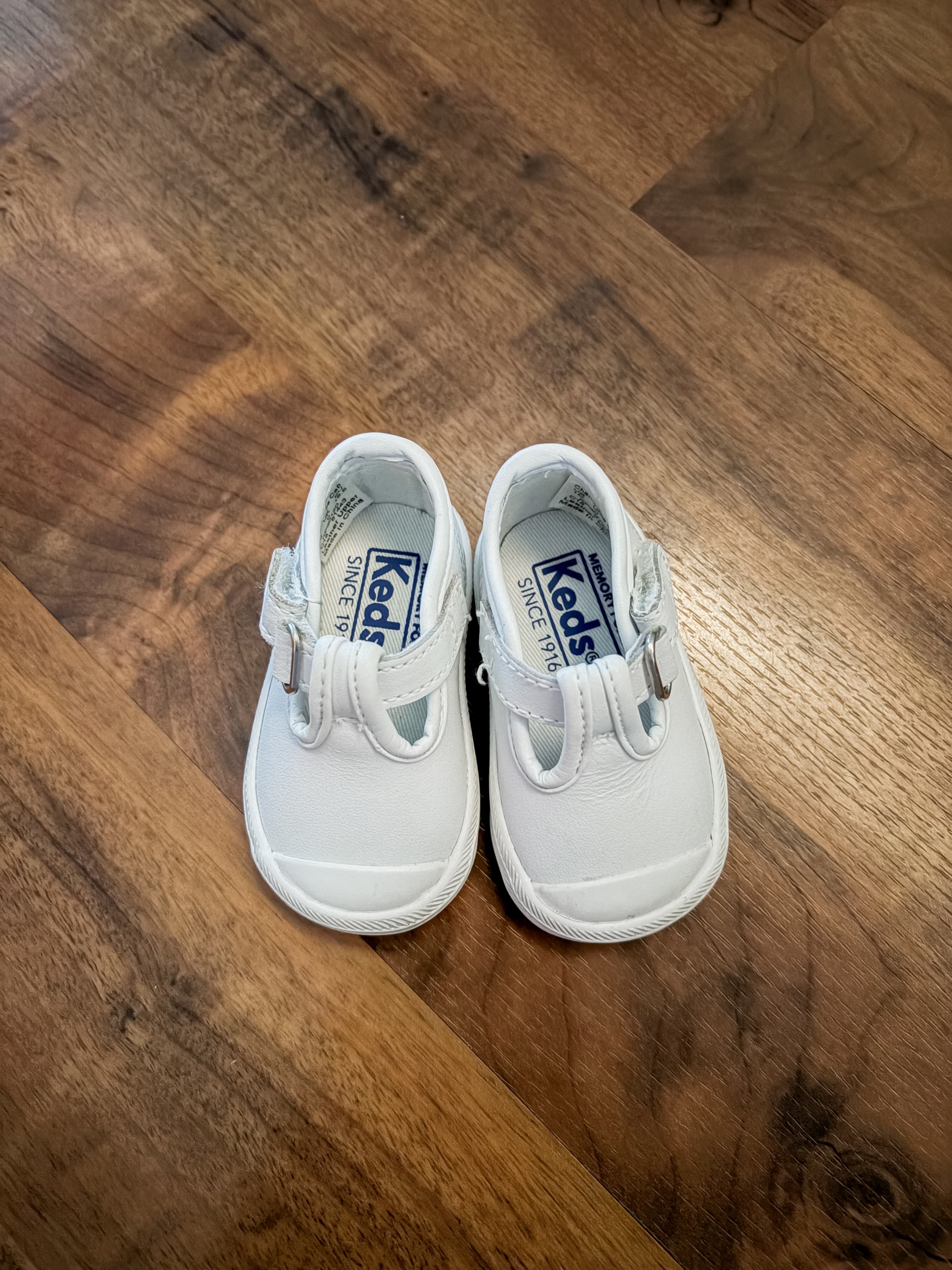Keds baby shoes white size 1M