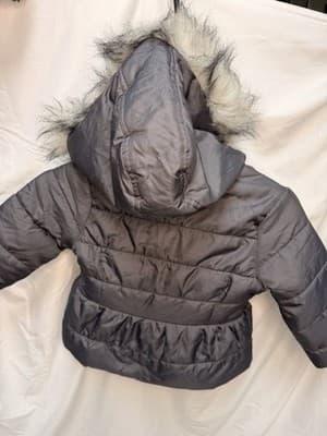 WEATHERTAMER Girls Grey Puffer Jacket Hooded Fur Trim Size 5/6 Polyester