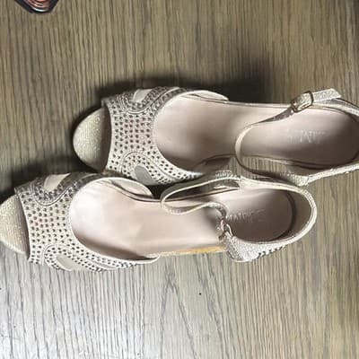 Bella Marie Silver Rhinestone Ankle Strap Strappy Open Toe Faux Leather 10