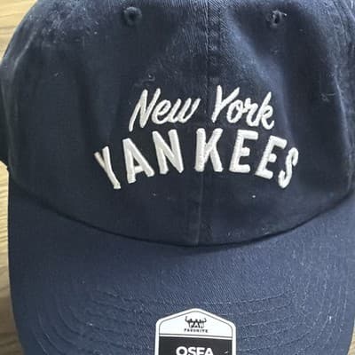NY yankee cap