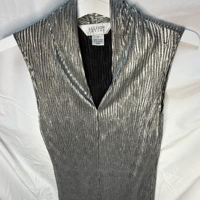 Allison Taylor Women's Silver Metallic Pleated Knit V-Neck Sleeveless Top S