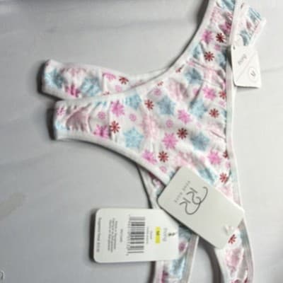 2 René Rofé Women's Thong Panties M White/Pink/Blue Snowflake Christmas MPN