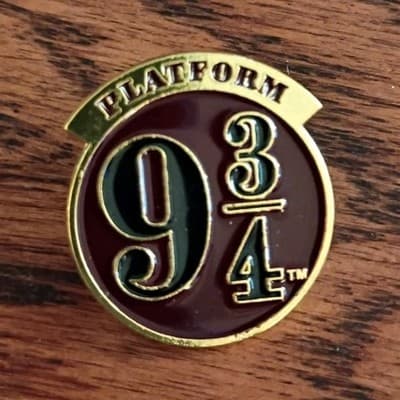 Harry Potter Platform 9 3/4 Collectible Pin - Fantasy Franchise Pin
