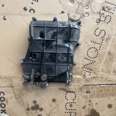 1986 HONDA V65 1100 MAGNA SABRE VF1100C ENGINE OIL PAN