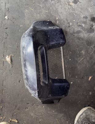 1987 YAMAHA VENTURE XVZ1300 FRONT LOWER CENTER V FAIRING COWL GUARD