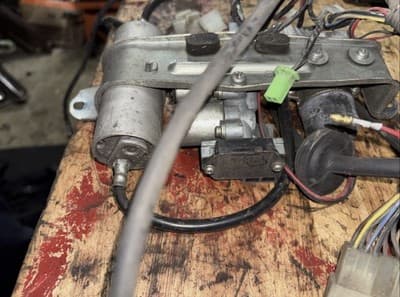 86 Yamaha XVZ 1300 Venture Royal Air Compressor 1986
