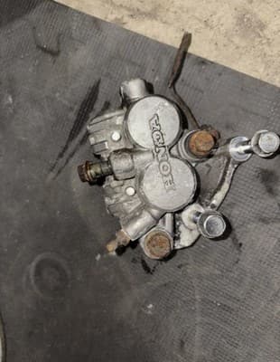 1987 87 Honda Super Magna VF700C VF 700 C front brake caliper caliber Left