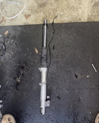 1987 Yamaha Venture XVZ1300 XVZ 1300 left Front Fork Tube Suspension 1988 1986