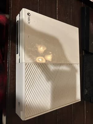 Microsoft Xbox One 500GB Console & Power Supply - White - Model 1540 - TESTED