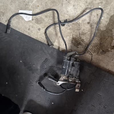1983-86 Honda VF1100C Magna V65 Oem Ignition Coil Set W/Wires