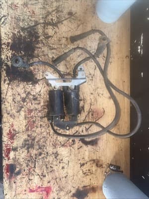 1984 HONDA V65 MAGNA VF1100C Front and Rear Ignition Coil Assembly PAIR