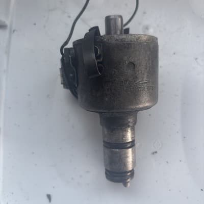 Ignition Distributor VW Beetle Bug Bus Ghia Aircooled Bosch - 0 231 178 009