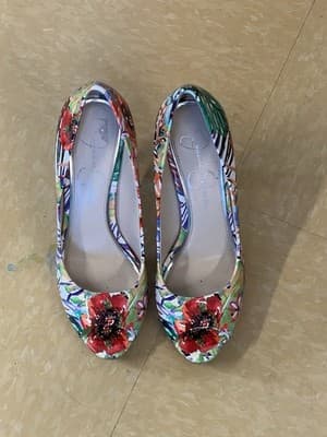 Jessica Simpson floral peep toe heels Size 7.5