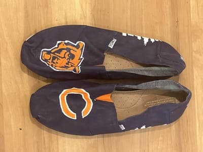 Chicago Bears NFL Toms Striped Canvas Shoes, Size 12