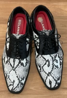 Bolano Size 9 Black White Leather Snake Print Oxfords Flats Lace-up