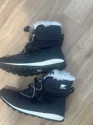 Sorel Whitney II Short Lace Up Black Winter Boots Women's Size 5