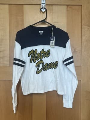 Notre Dame Under Armour Women’s Small Cropped Long Sleeve T-Shirt- NWT