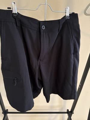 Magellan Outdoors Outdoor Shorts Black 32 Excellent Condition