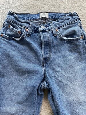 Levi's 501 Curve Straight Leg Womens 25x30 Preowned Good