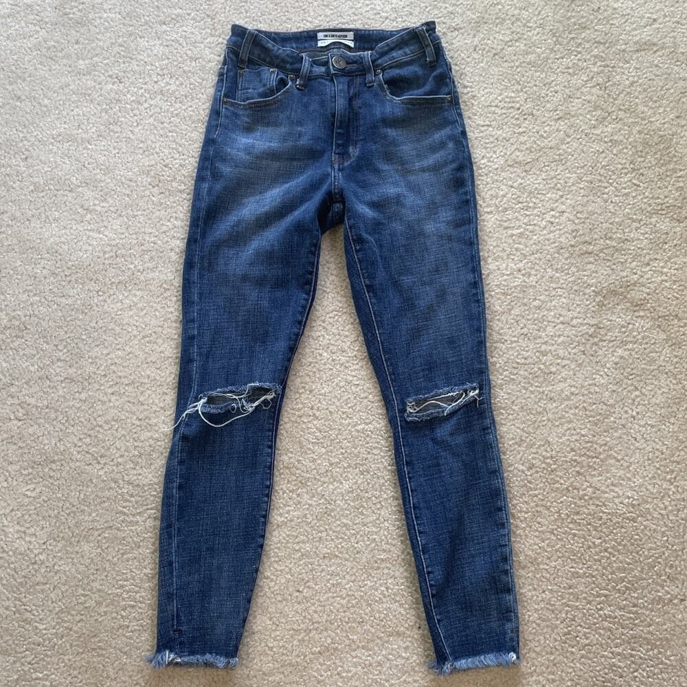 One X One Teaspoon Jeans Womens Size 26 Blue Distressed High Waist Freebird II