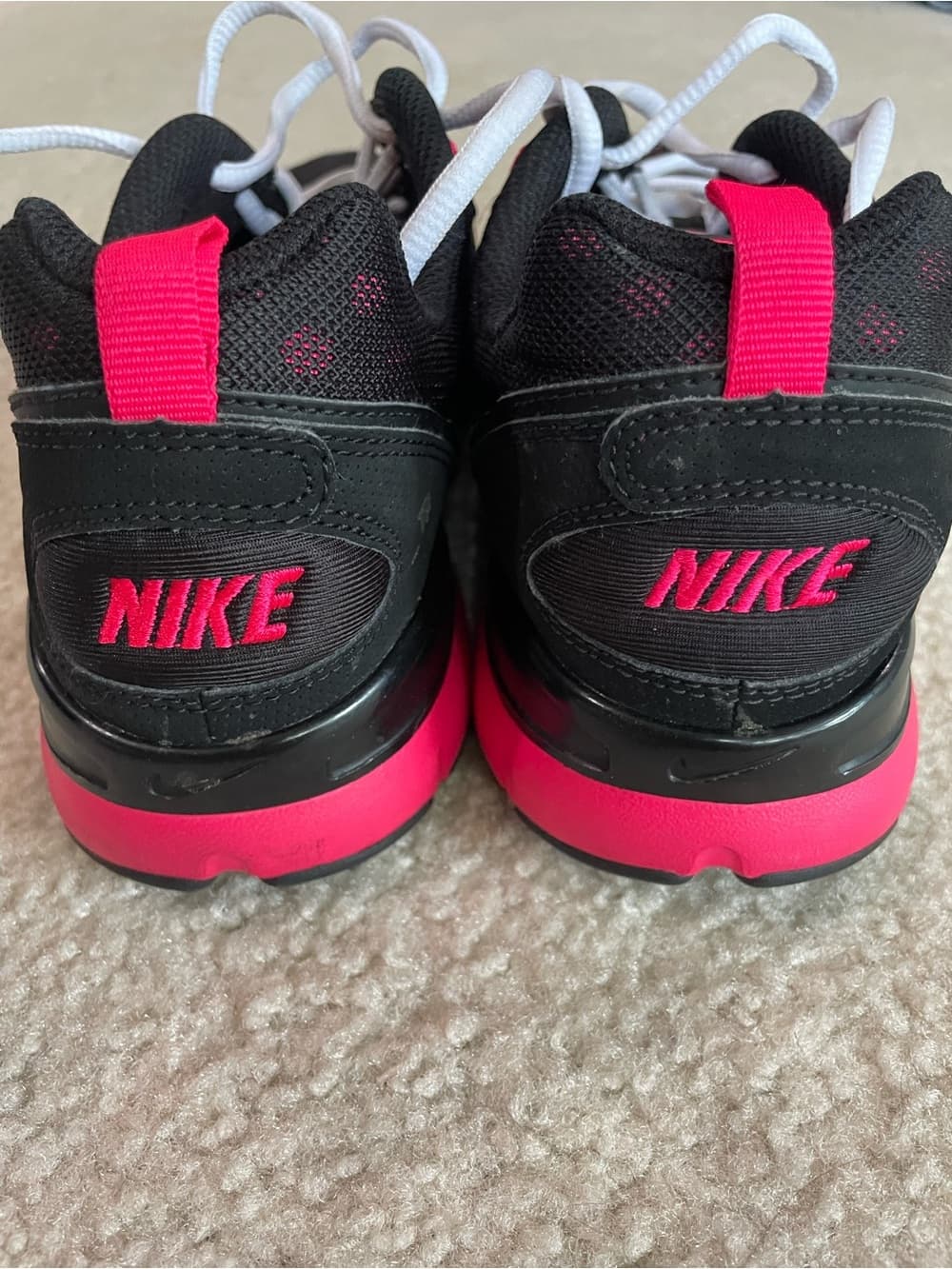 Nike Black & Hot Pink Flex TR Training Shoes Women’s Size 9.5