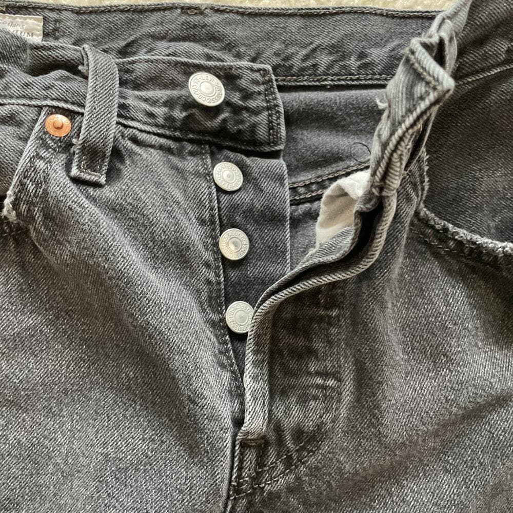 Levis 501 S Womens 24x28 Black Denim Skinny BIG E Button Fly Jeans Distressed