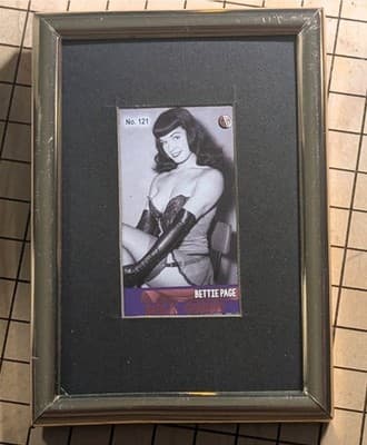 Bettie Page Framed RARE Trading Card No 121 Millhouse Tobacco Bulk Cured #3/3