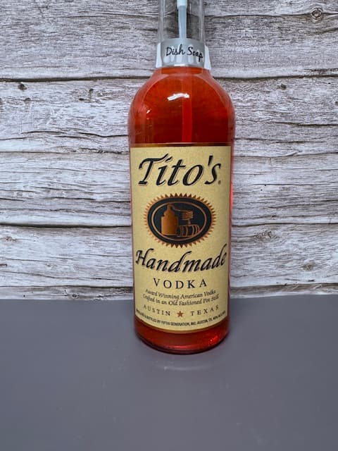 750 ML TITOS (RED, STRAWBERRY MERINGUE) HAND SANI - Regular