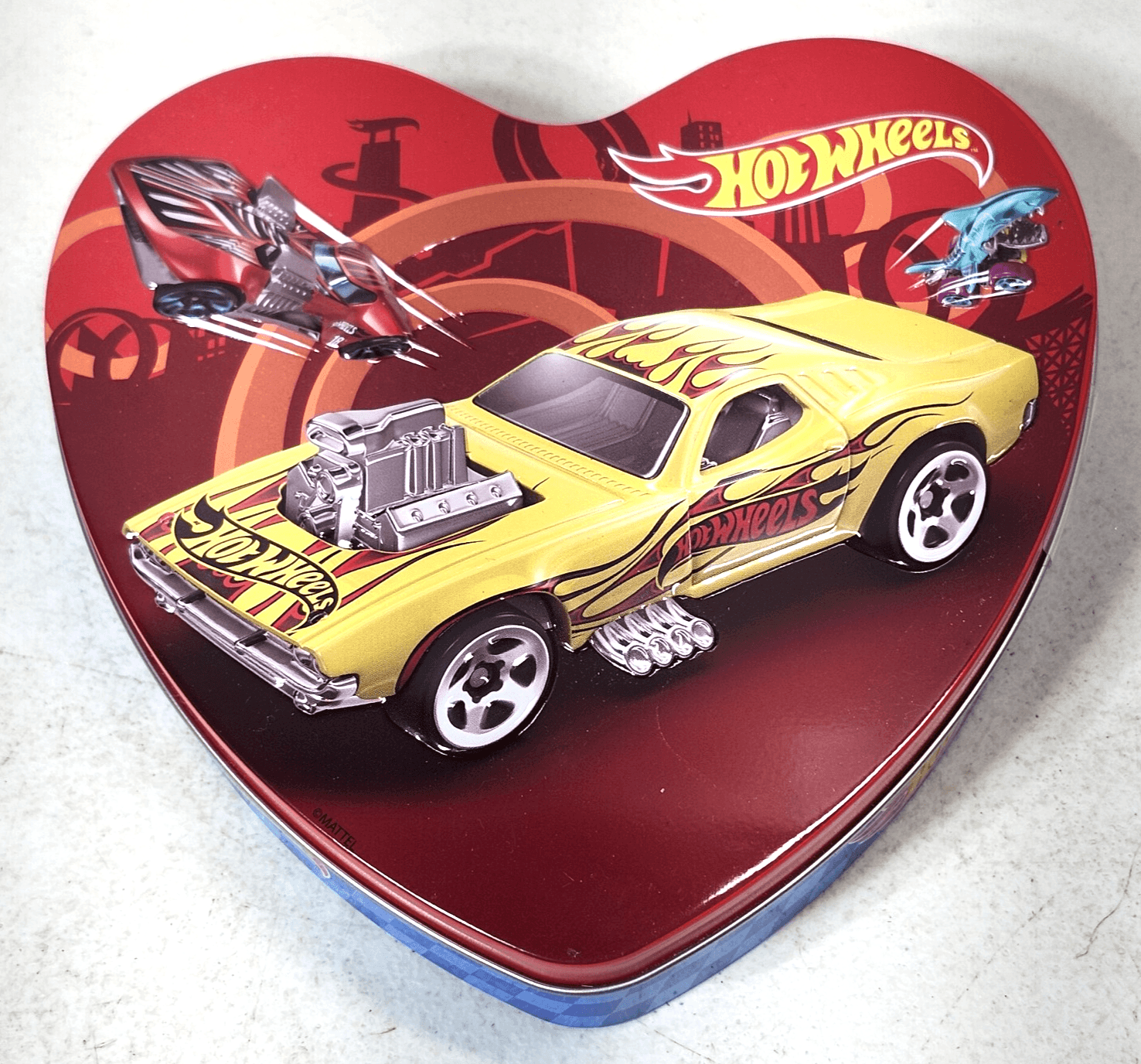 Hot Wheels Metal Collectible Tin Heart Shaped