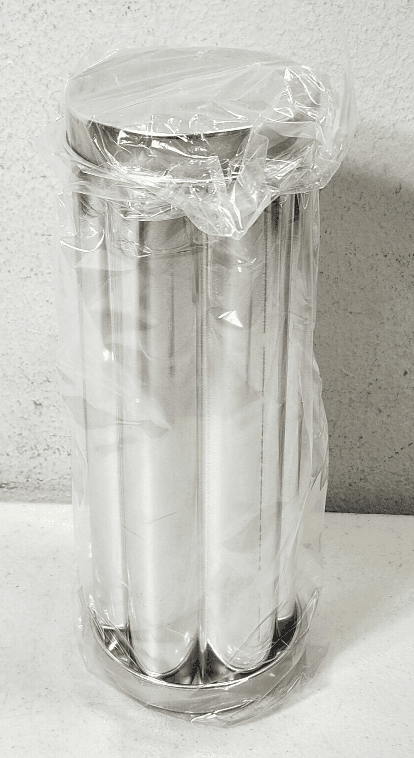 The Pampered Chef Valtrompia Bread Tube Heart Star Flower Shaped NEW
