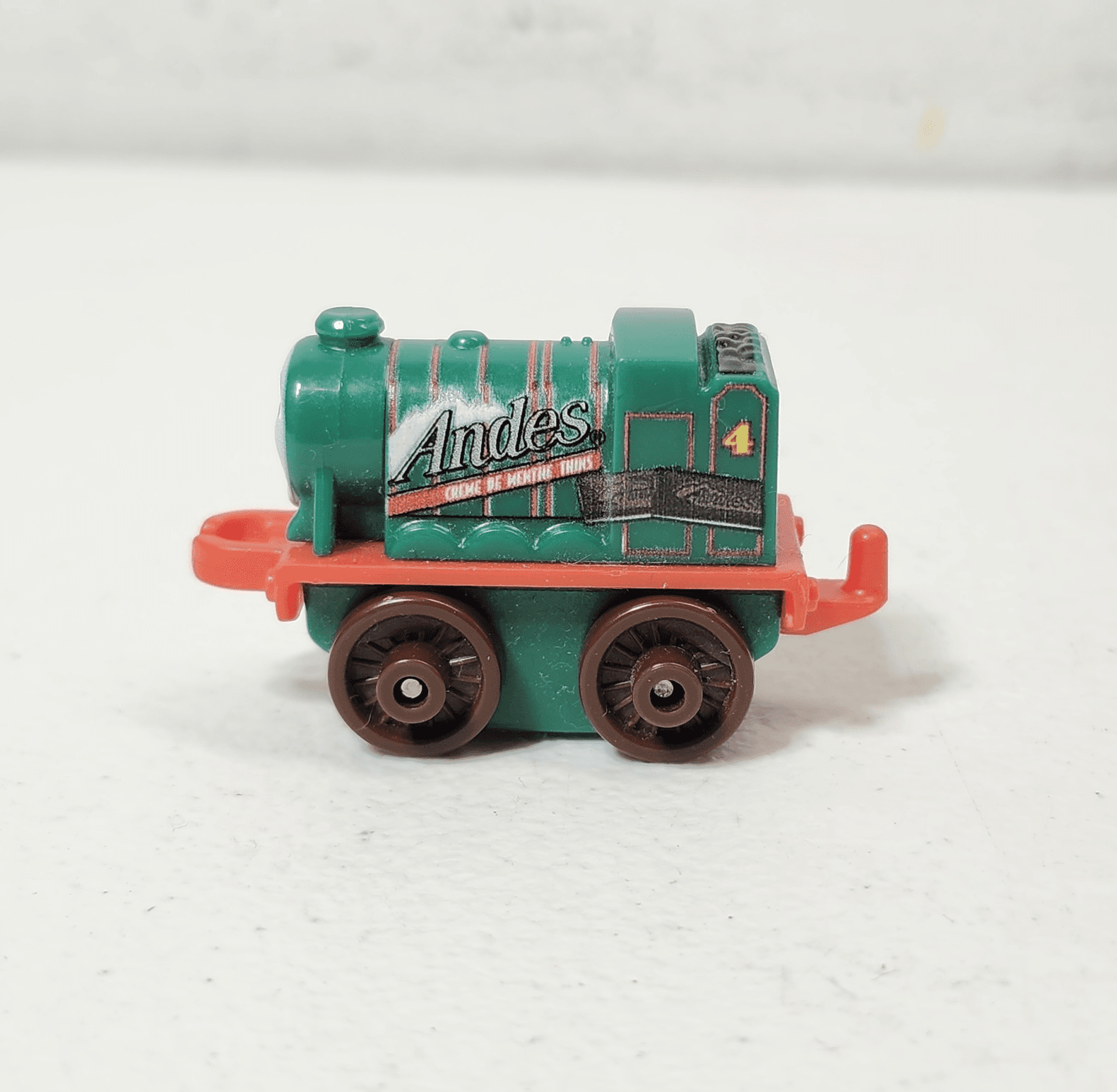 Thomas the Train Sodor Candy Andes Gordon Mini Plastic Miniature Tank Engine