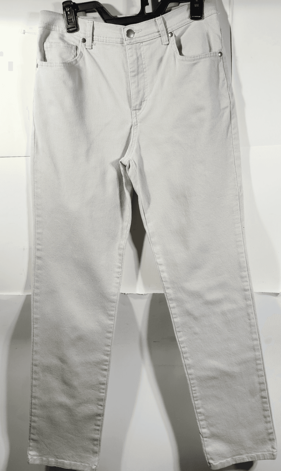 Charter Club Women's Size 6 Classic Straight Leg Jeans Beige