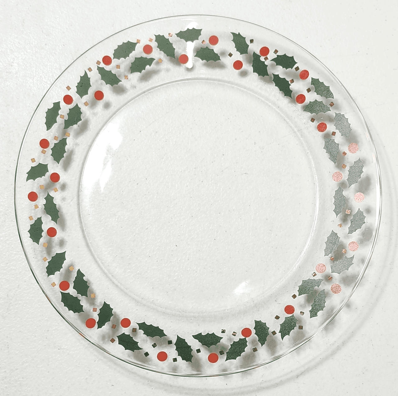 Arcoroc 8” Christmas Red Holly Berry Salad Dessert Glass Plate Decor France