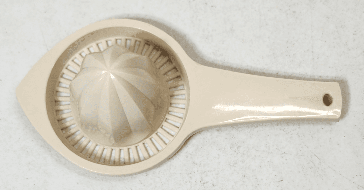 Vintage EKCO Handheld Citrus Juicer 8" Plastic Beige