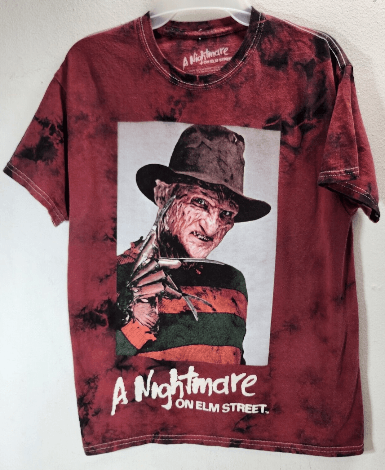 A Nightmare On Elm Street Mens T Shirt Size Medium Red Tye Dye Short Sleeve