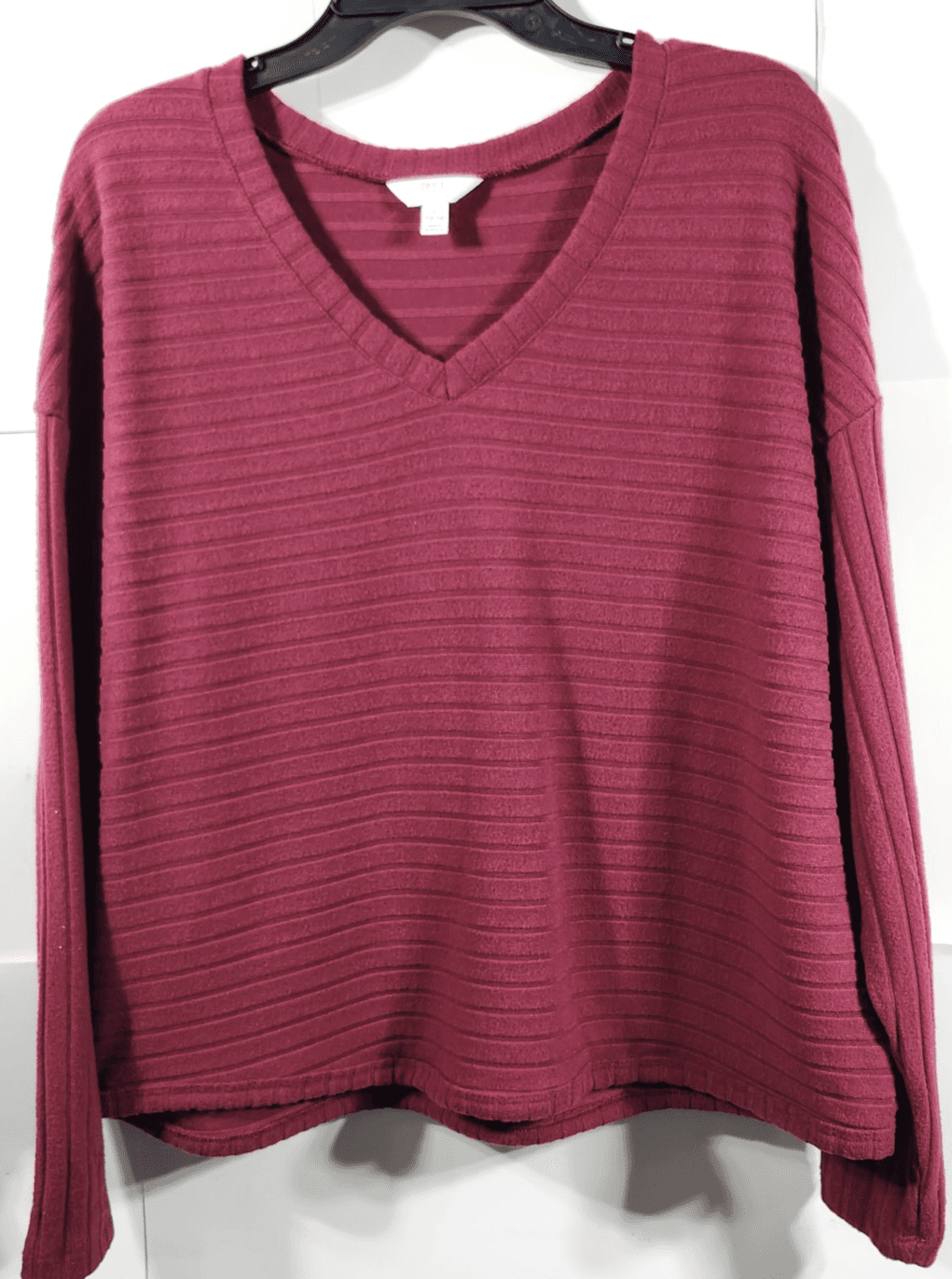 Time and Tru Women's L Shirt Ribbed Hacci V-neck Top Red NEW