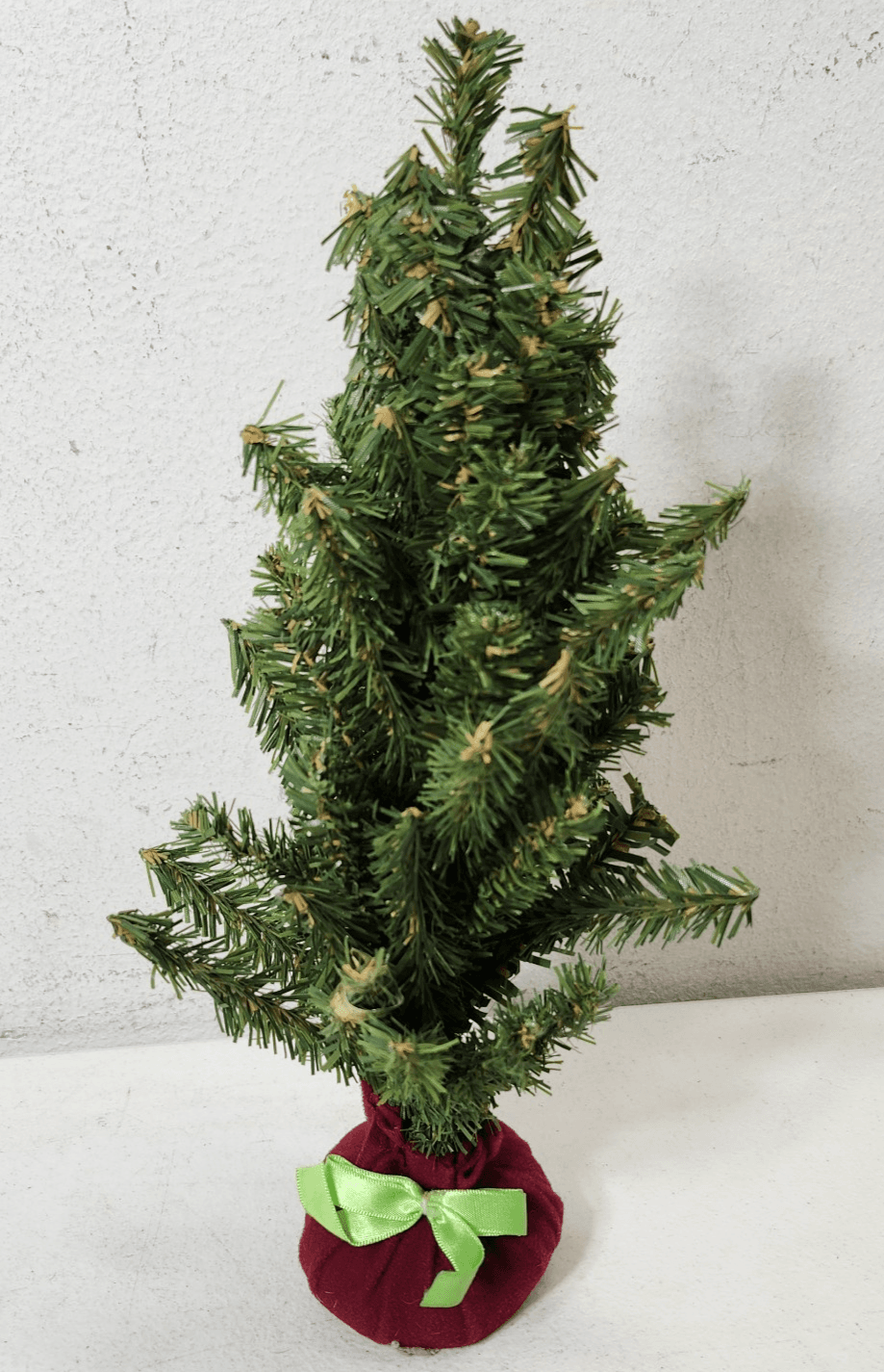 Russ Old Fashioned Christmas Collection 12" Holiday Tree NEW