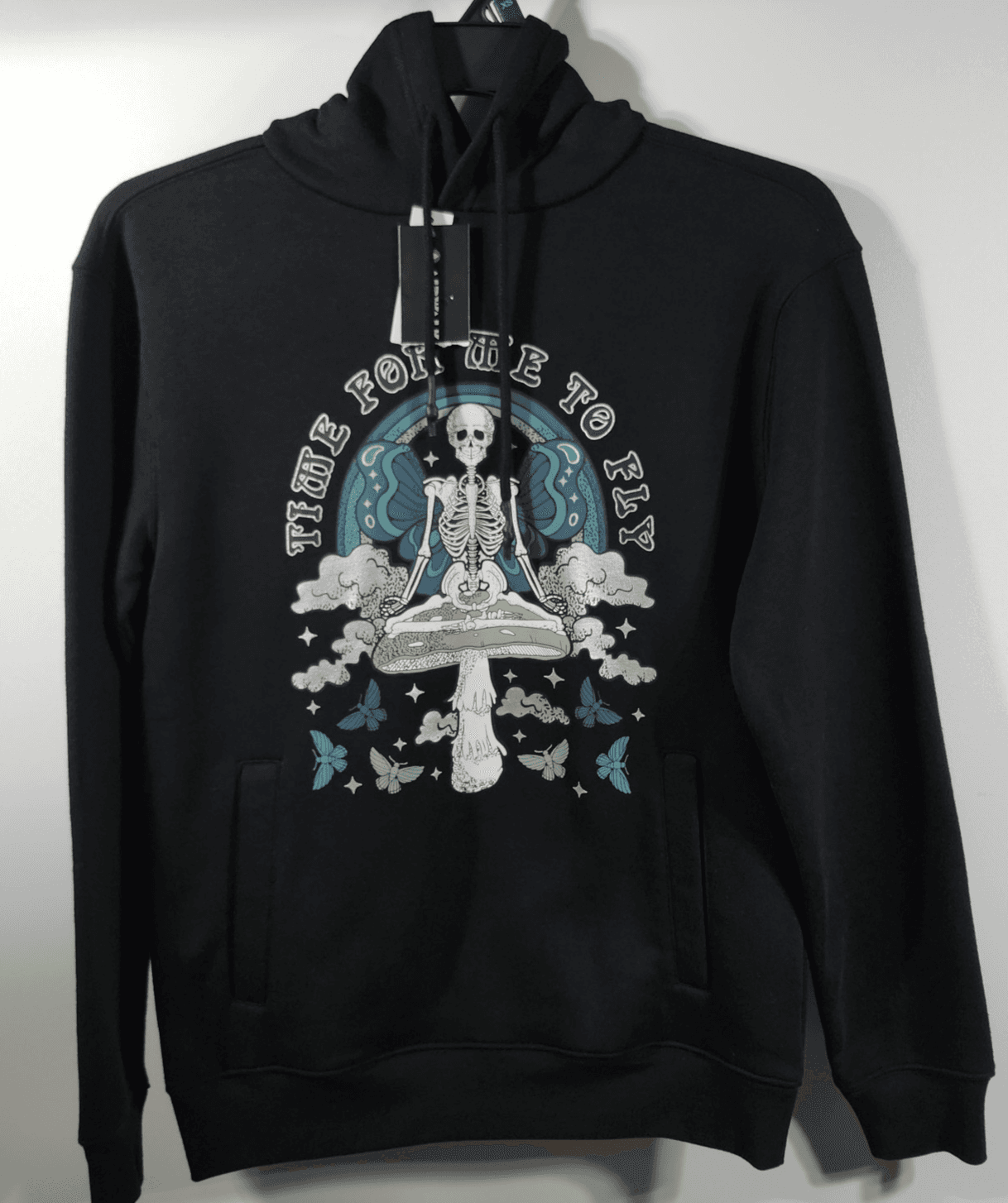 Airwalk Hoodie Men's XS Pullover Hooded Sweatshirt Graphic Grunge Skater NEW